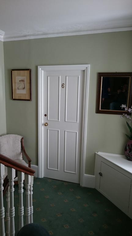 17 Wilmington Square Bed and Breakfast Eastbourne Exteriör bild