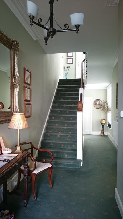 17 Wilmington Square Bed and Breakfast Eastbourne Exteriör bild