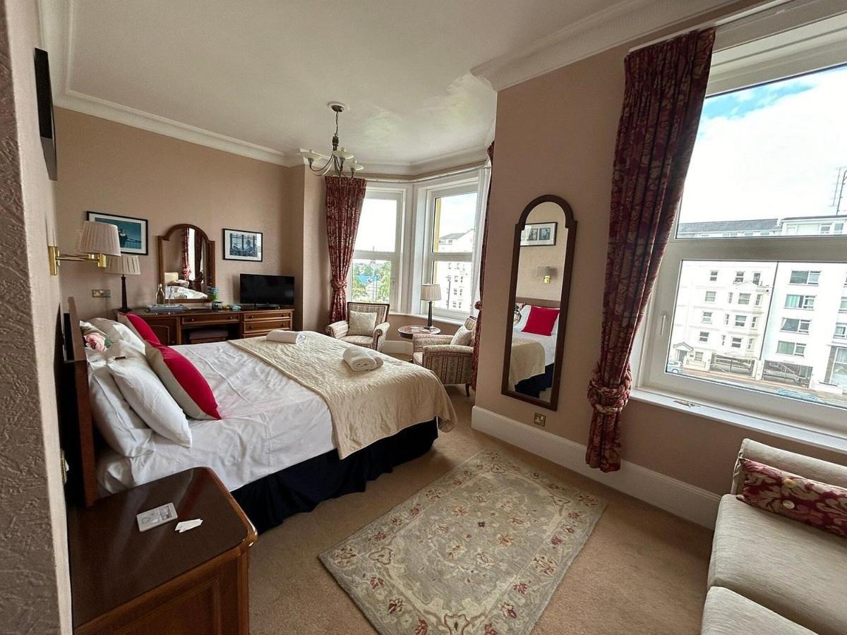 17 Wilmington Square Bed and Breakfast Eastbourne Exteriör bild