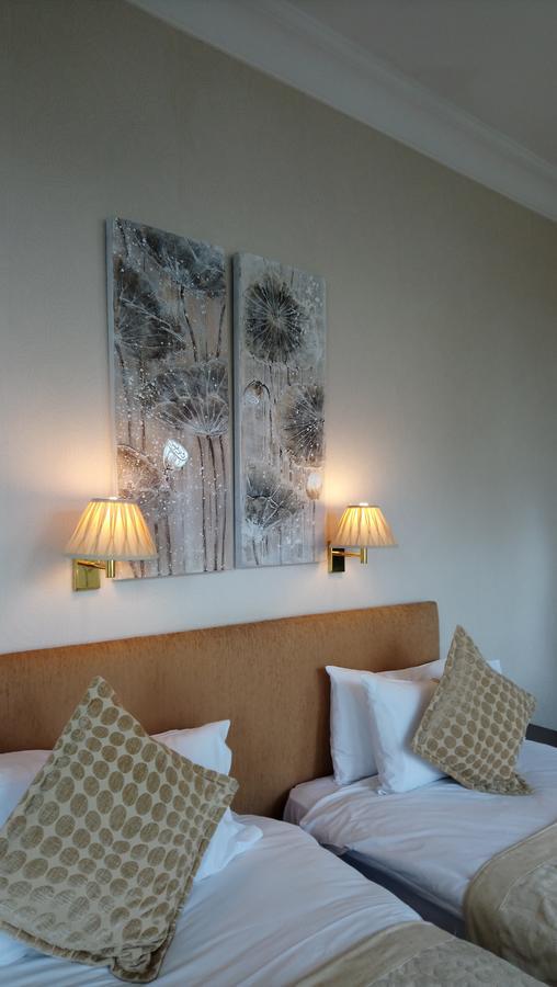 17 Wilmington Square Bed and Breakfast Eastbourne Exteriör bild